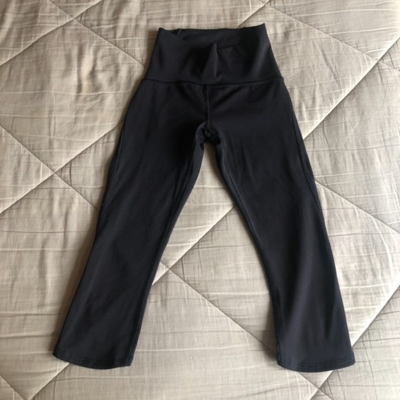 **SOLD**Lululemon capri leggings - Picture 2 of 6